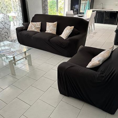 Petite Maisonette Adossee Mais Independante Avec Piscine Villa Peymeinade Dış mekan fotoğraf