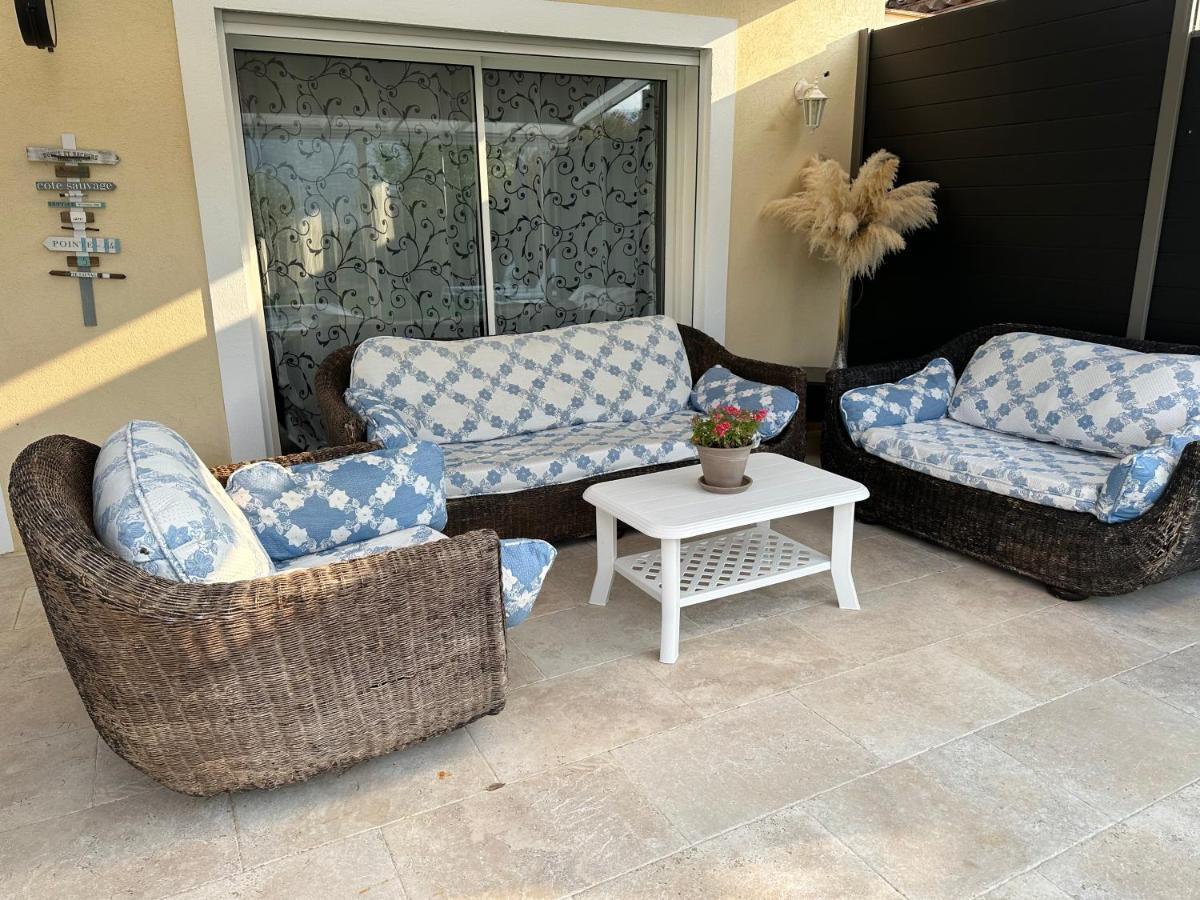Petite Maisonette Adossee Mais Independante Avec Piscine Villa Peymeinade Dış mekan fotoğraf